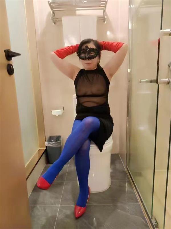 四川-成都红姐火车北站附近熟女-1.jpg